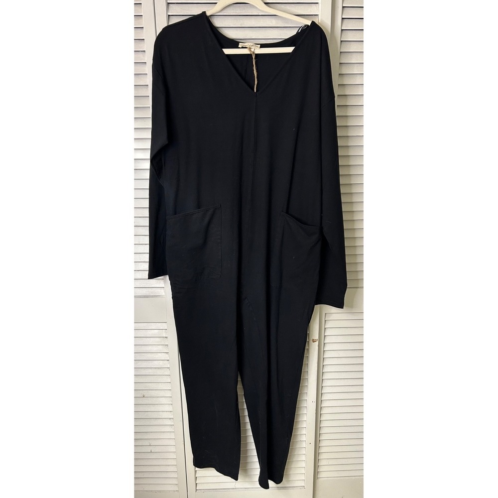 New In Black Jumpsuit Size Large